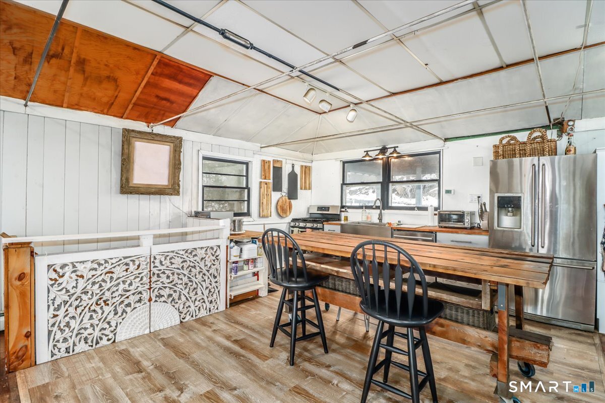 154 Highway 39 New Fairfield, CT 06812 - Photo 20 of 40