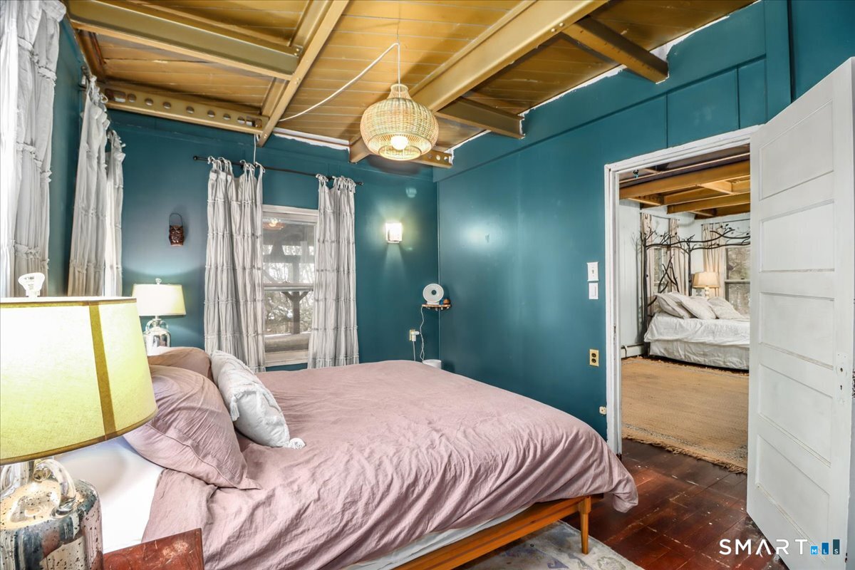 154 Highway 39 New Fairfield, CT 06812 - Photo 35 of 40