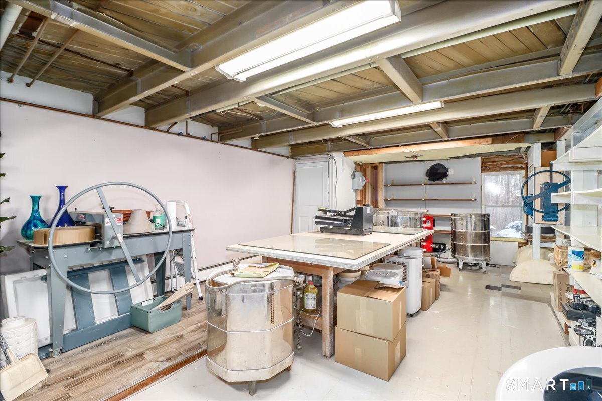 154 Highway 39 New Fairfield, CT 06812 - Photo 36 of 40