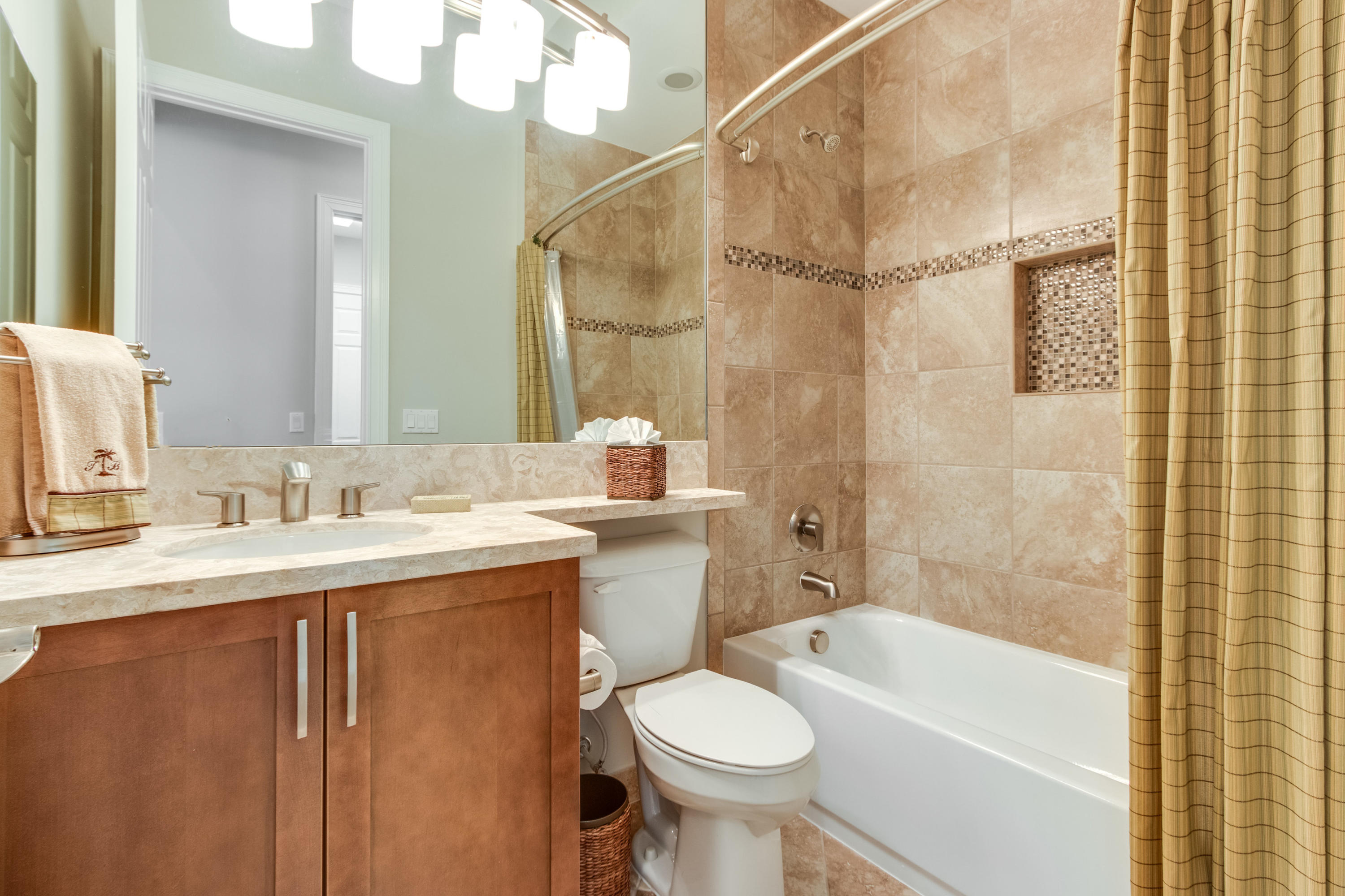 9523 Eden Roc Court Delray Beach, FL 33446 - Photo 24 of 74 3rd Bathroom