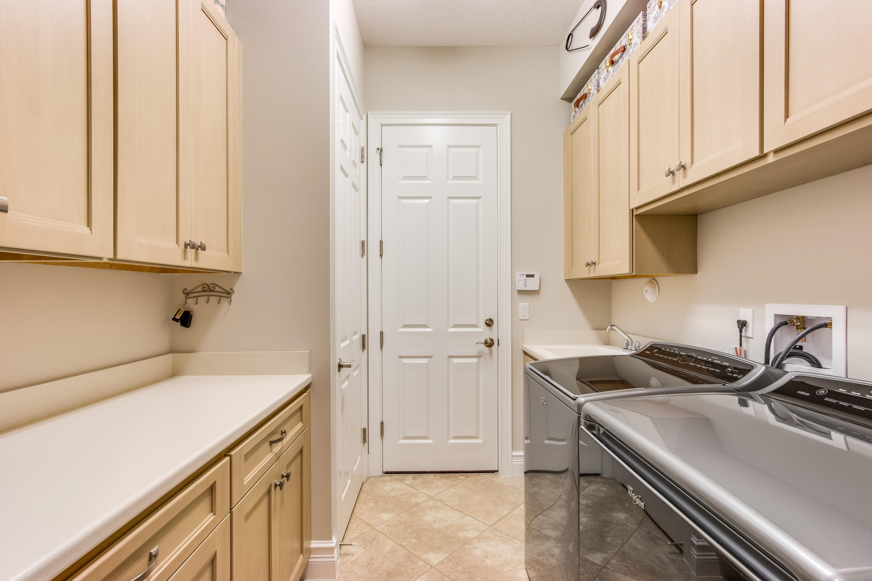 9523 Eden Roc Court Delray Beach, FL 33446 - Photo 25 of 74 Laundry Room