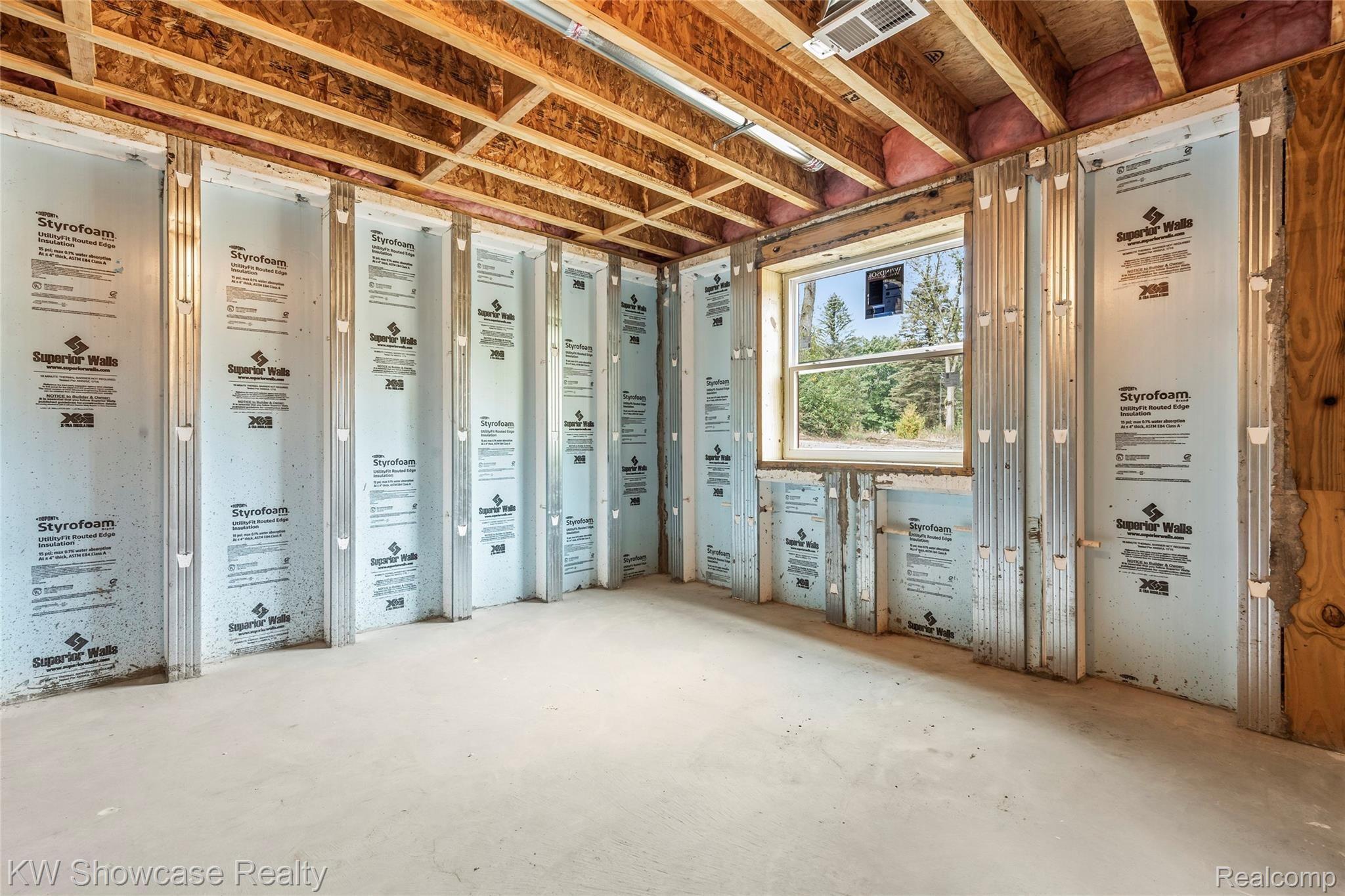 7661 East Highland Road Howell, MI 48855 - Photo 41 of 47 DSC_2960.jpg