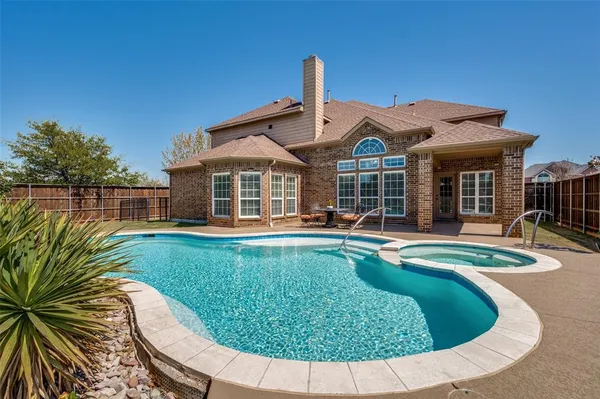 $950,000 | 10391 Castello Court, Frisco, TX 75035