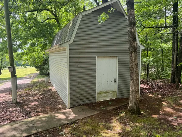 $429,900 | 1950 Poole Mill Road, Crofton, KY 42217