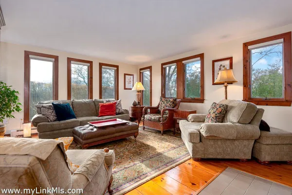 $3,250,000 | 7 Oak Hollow Lane, Nantucket, MA 02554