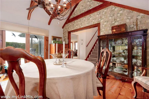 $3,250,000 | 7 Oak Hollow Lane, Nantucket, MA 02554