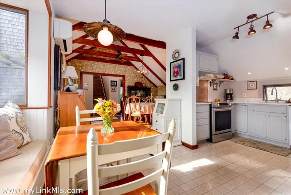 $3,250,000 | 7 Oak Hollow Lane, Nantucket, MA 02554