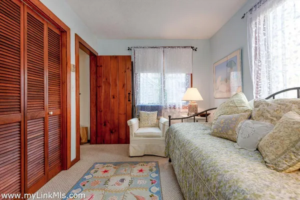 $3,250,000 | 7 Oak Hollow Lane, Nantucket, MA 02554