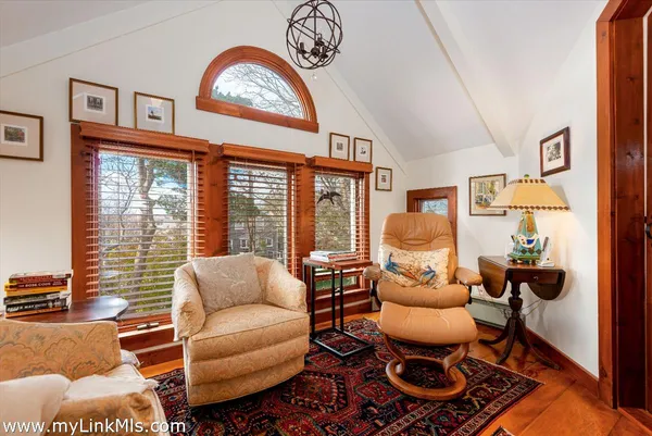 $3,250,000 | 7 Oak Hollow Lane, Nantucket, MA 02554