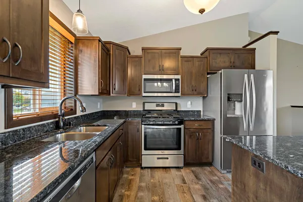 $2,800 | 7713 Lambert Circle Northeast, Otsego, MN 55301