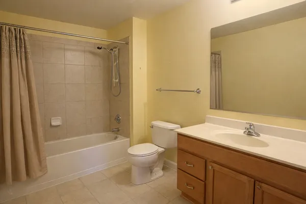 $2,500 | 511 Prestwick Lane, Unit 406, Wheeling, IL 60090