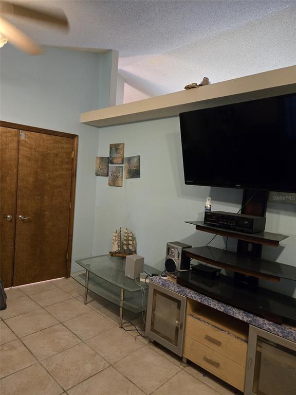 1406 Kingston Way Kissimmee, FL 34744 - Photo 4 of 24