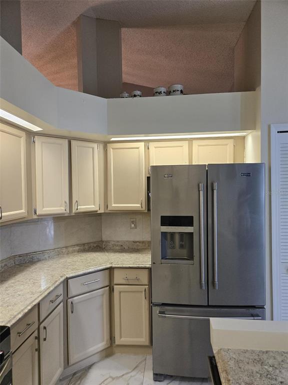 1406 Kingston Way Kissimmee, FL 34744 - Photo 10 of 24