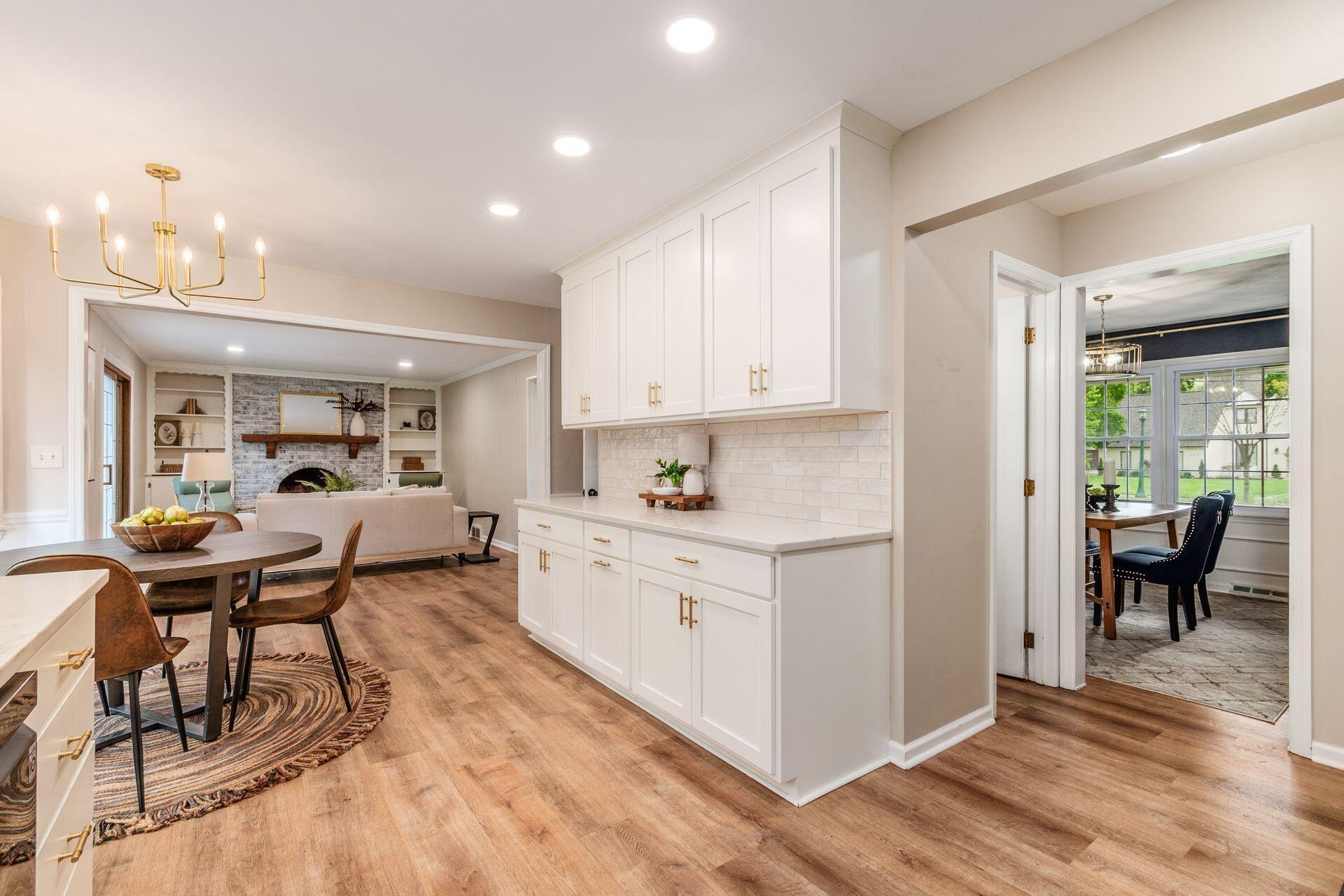3967 Reed Road Upper Arlington, OH 43220 - Photo 15 of 34 View into Dining Room
