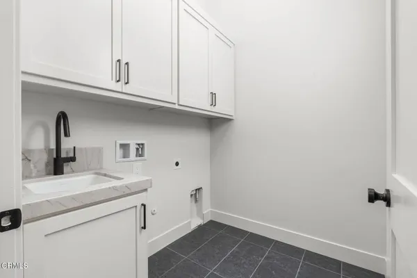 $2,145,000 | 872 Via Ondulando, Ventura, CA 93003