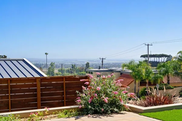 $2,145,000 | 872 Via Ondulando, Ventura, CA 93003