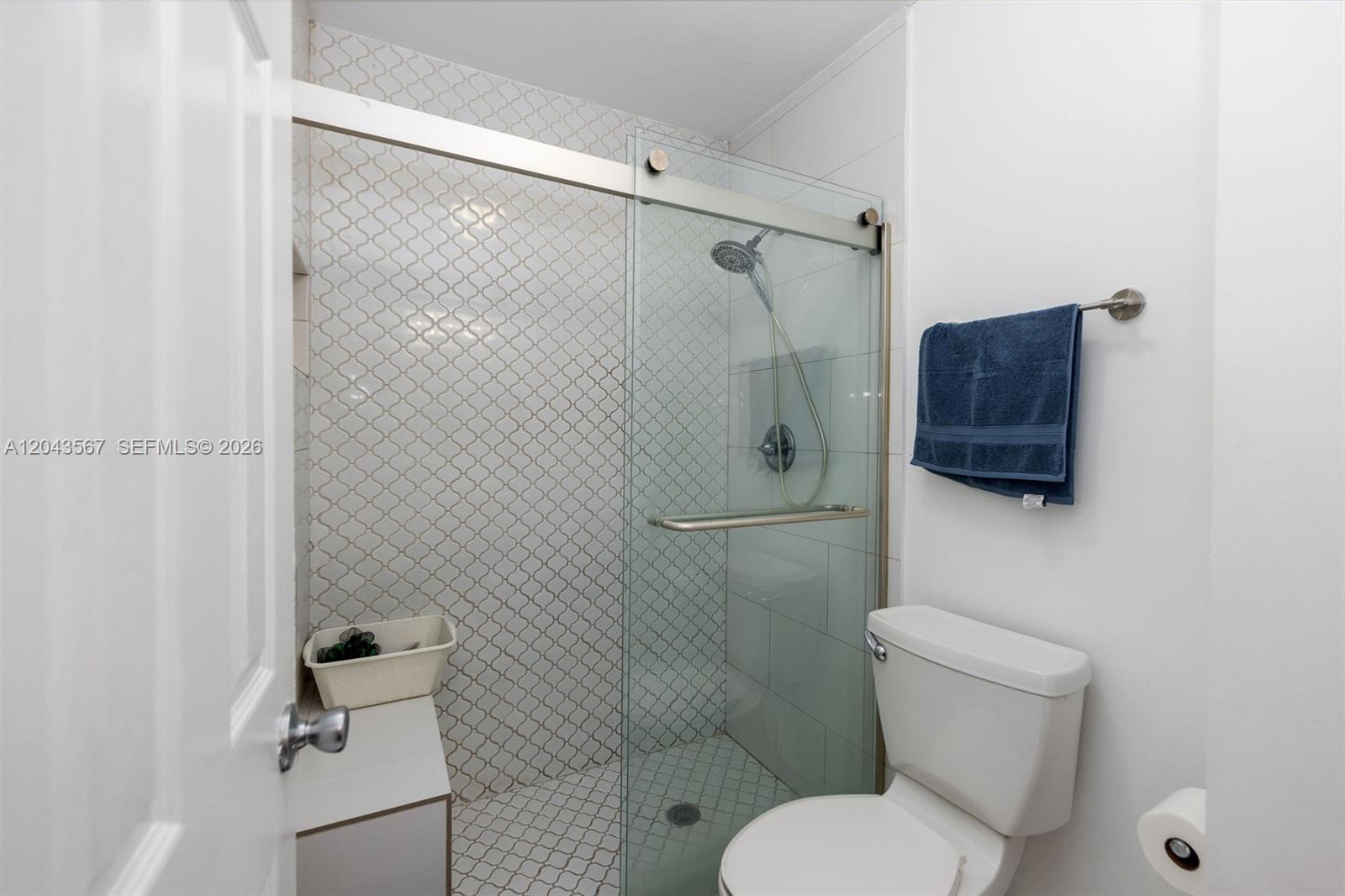 11527 Southwest 90th Street Miami, FL 33176 - Photo 23 of 26