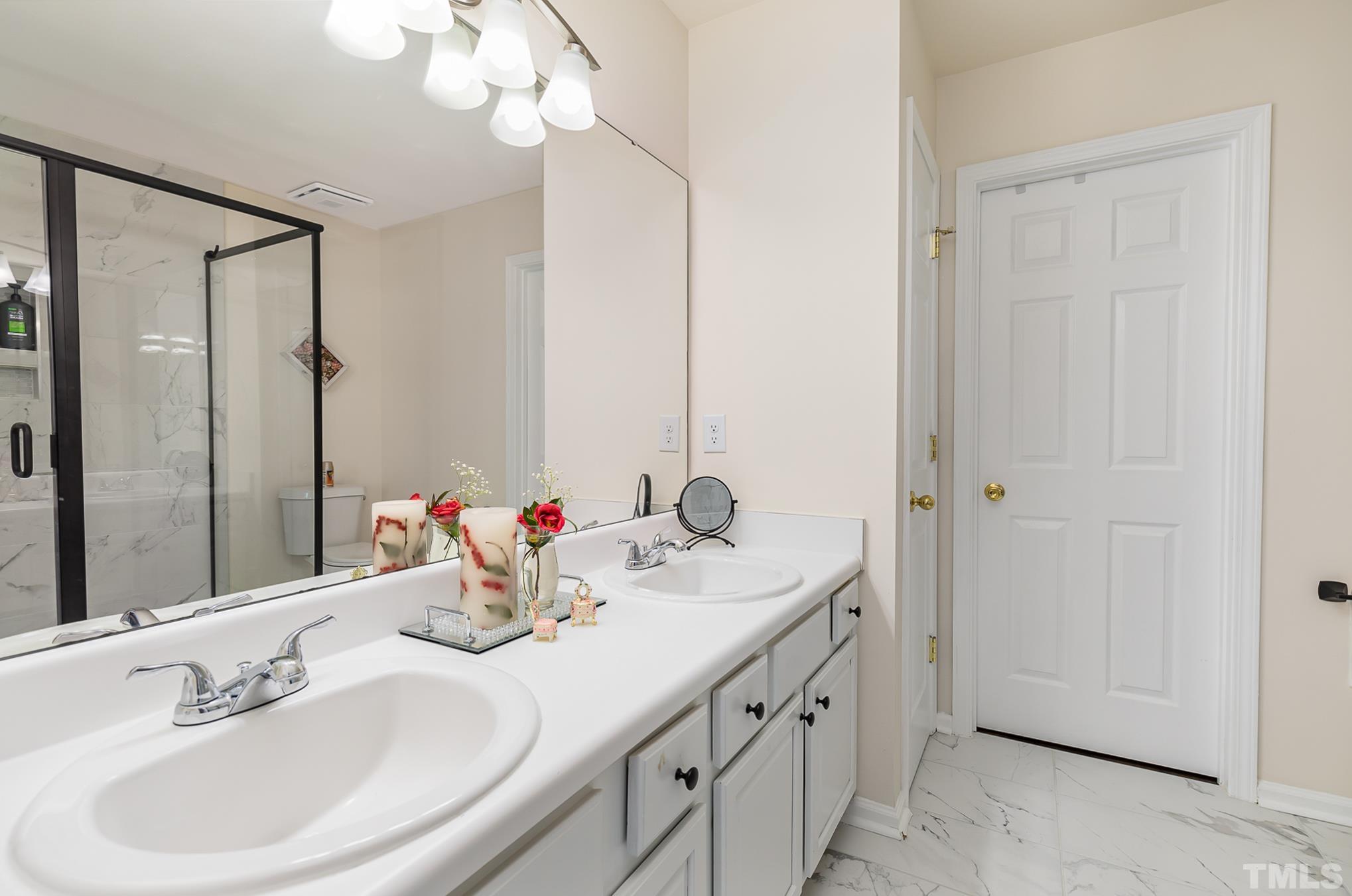 5347 Keowee Way Raleigh, NC 27616 - Photo 13 of 18 Gallery Image 13