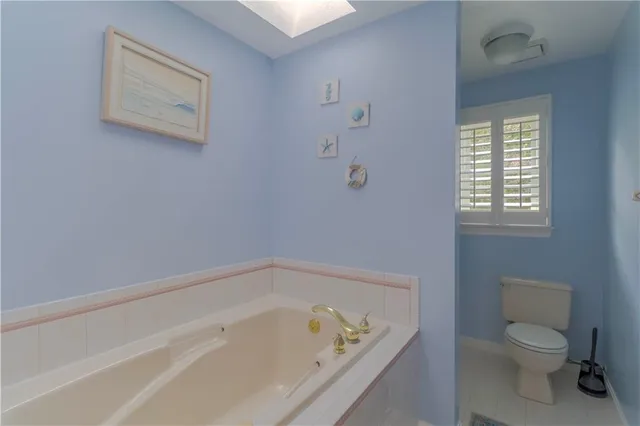 a bathroom with a toilet