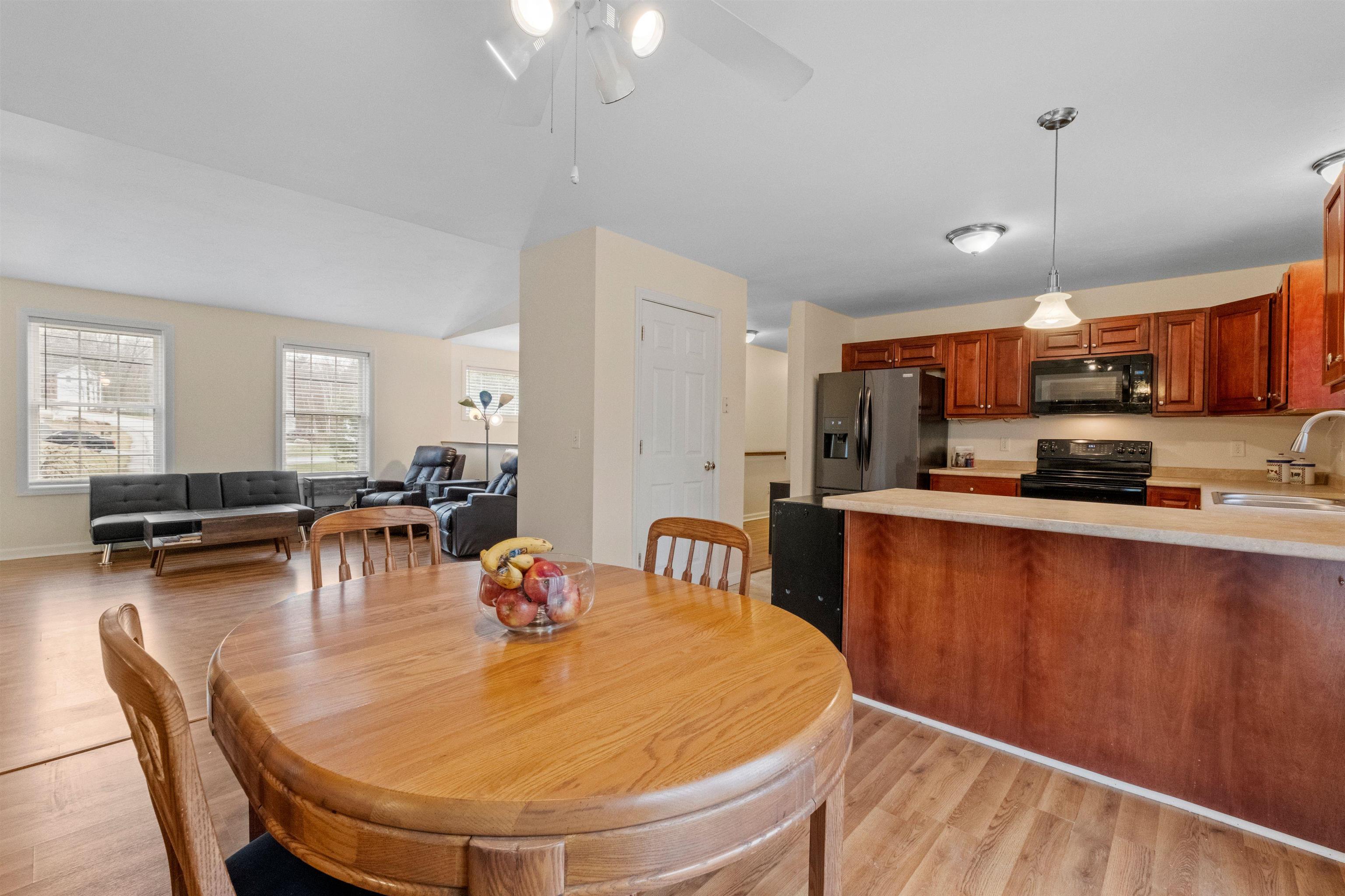 18 Morrill Road Hooksett, NH 03106 - Photo 11 of 35