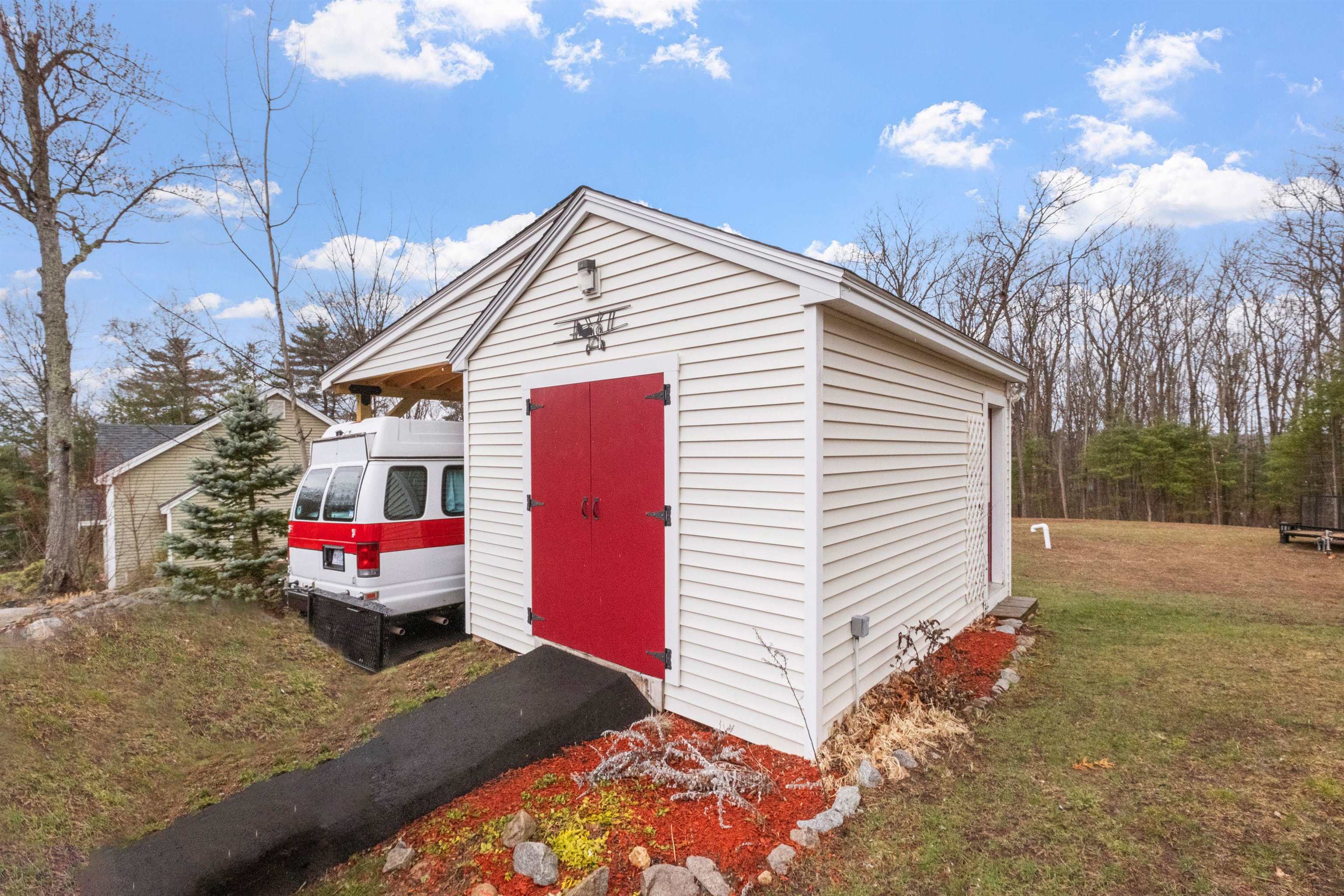 18 Morrill Road Hooksett, NH 03106 - Photo 34 of 35