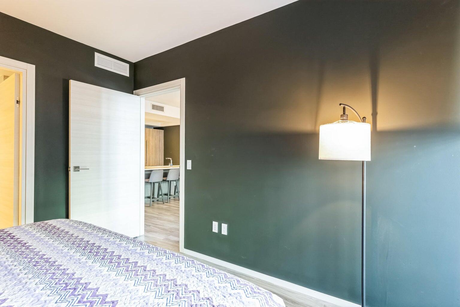 801 South Miami Avenue, Unit 3607 Miami, FL 33131 - Photo 32 of 38 a view of a bathroom from a hallway