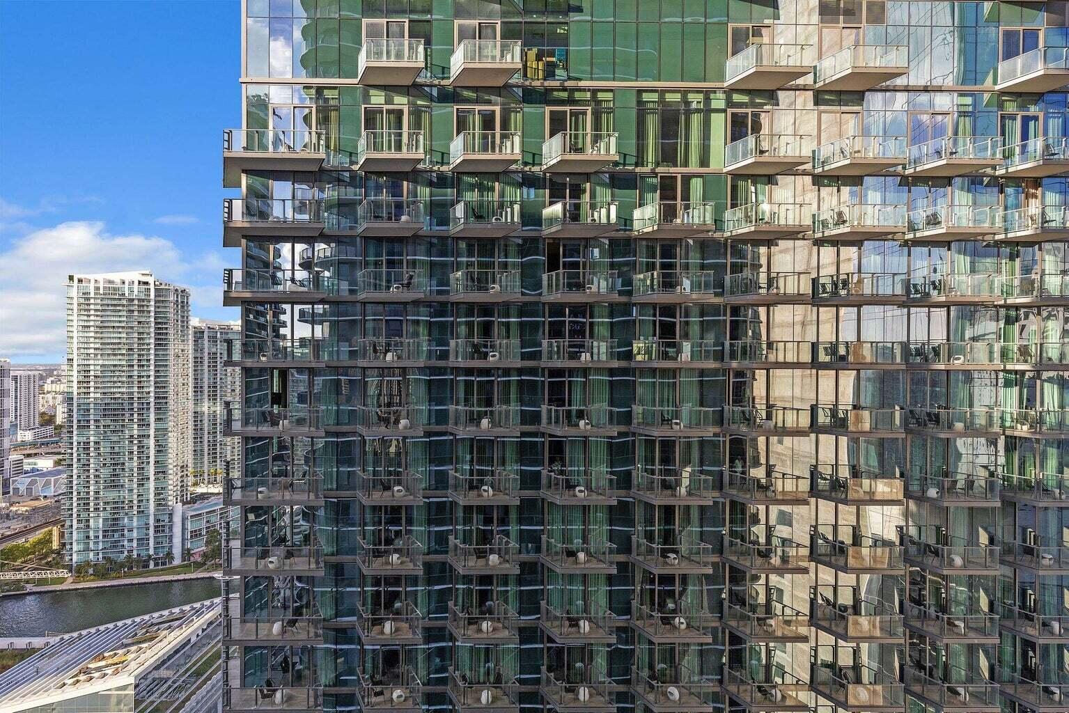 801 South Miami Avenue, Unit 3607 Miami, FL 33131 - Photo 38 of 38 a building view