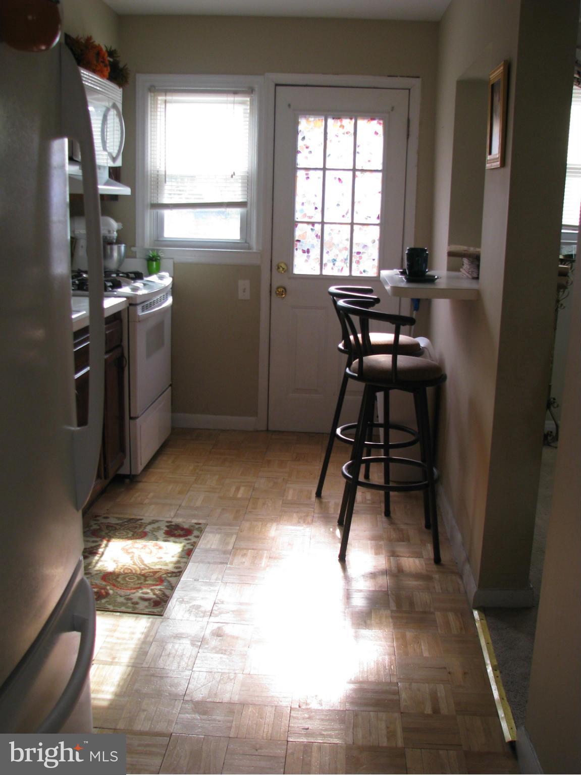 5047 West Hills Road Baltimore, MD 21229 - Photo 12 of 19 Kitchen