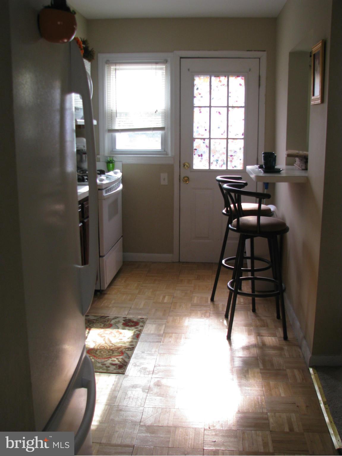 5047 West Hills Road Baltimore, MD 21229 - Photo 13 of 19 Kitchen