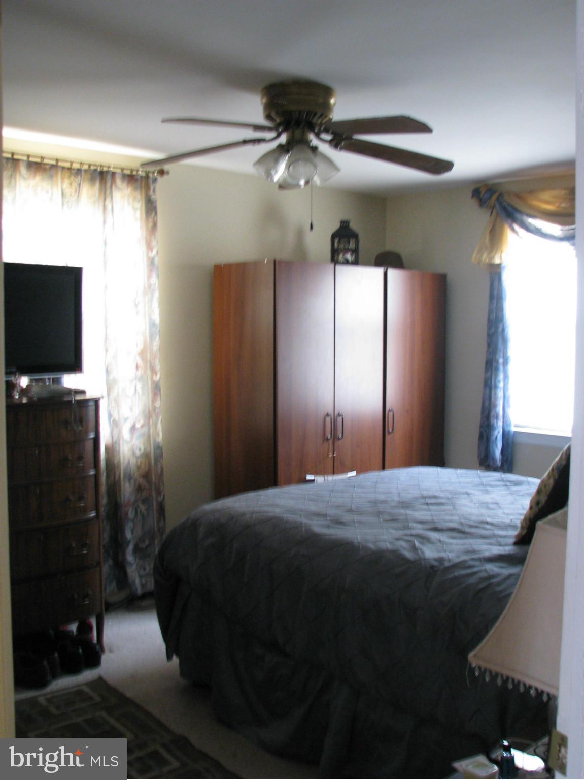 5047 West Hills Road Baltimore, MD 21229 - Photo 15 of 19 Bedroom (Master)