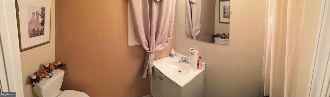 5047 West Hills Road Baltimore, MD 21229 - Photo 17 of 19 Interior (General)