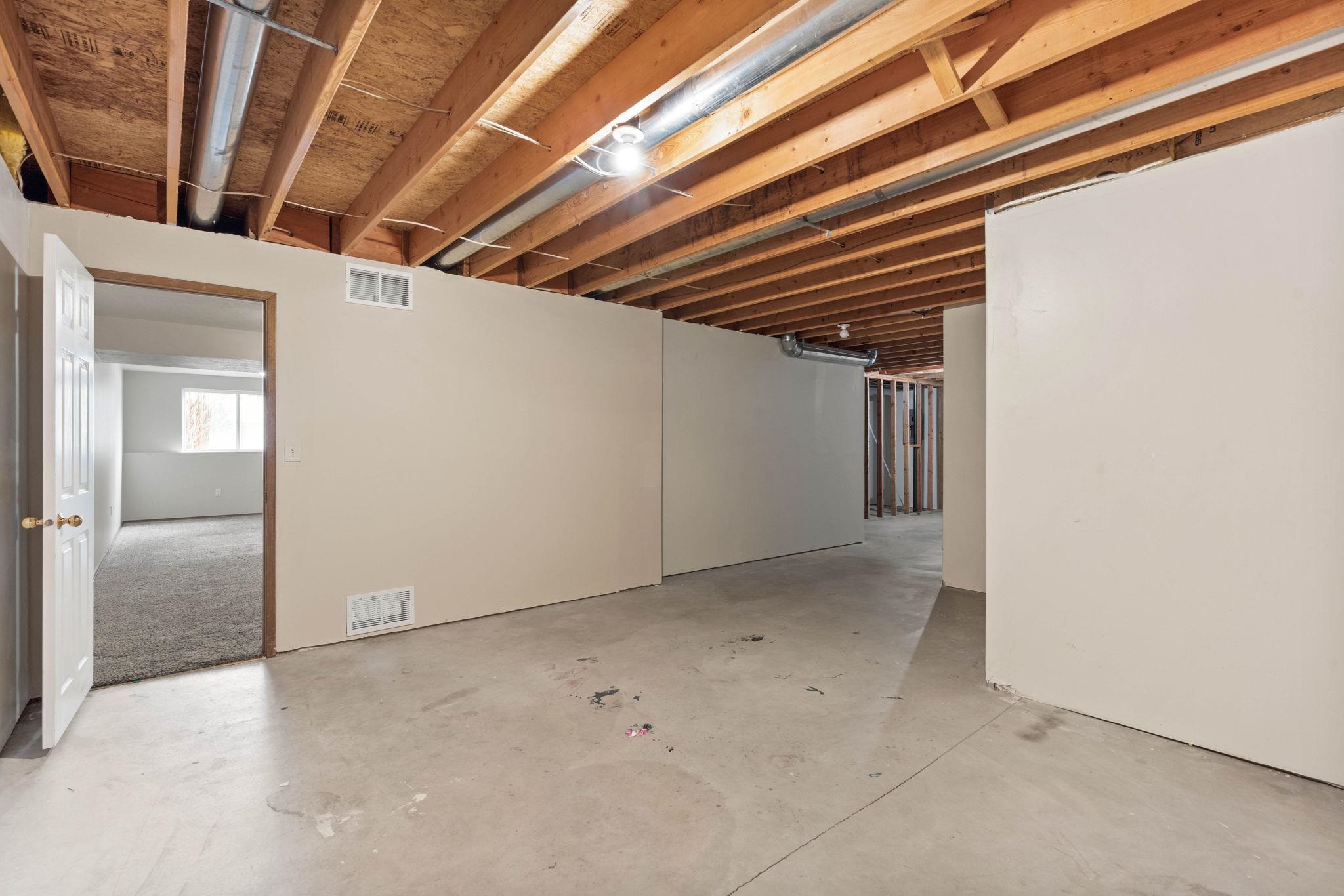 50 East Hastings Road Spokane, WA 99218 - Photo 33 of 41