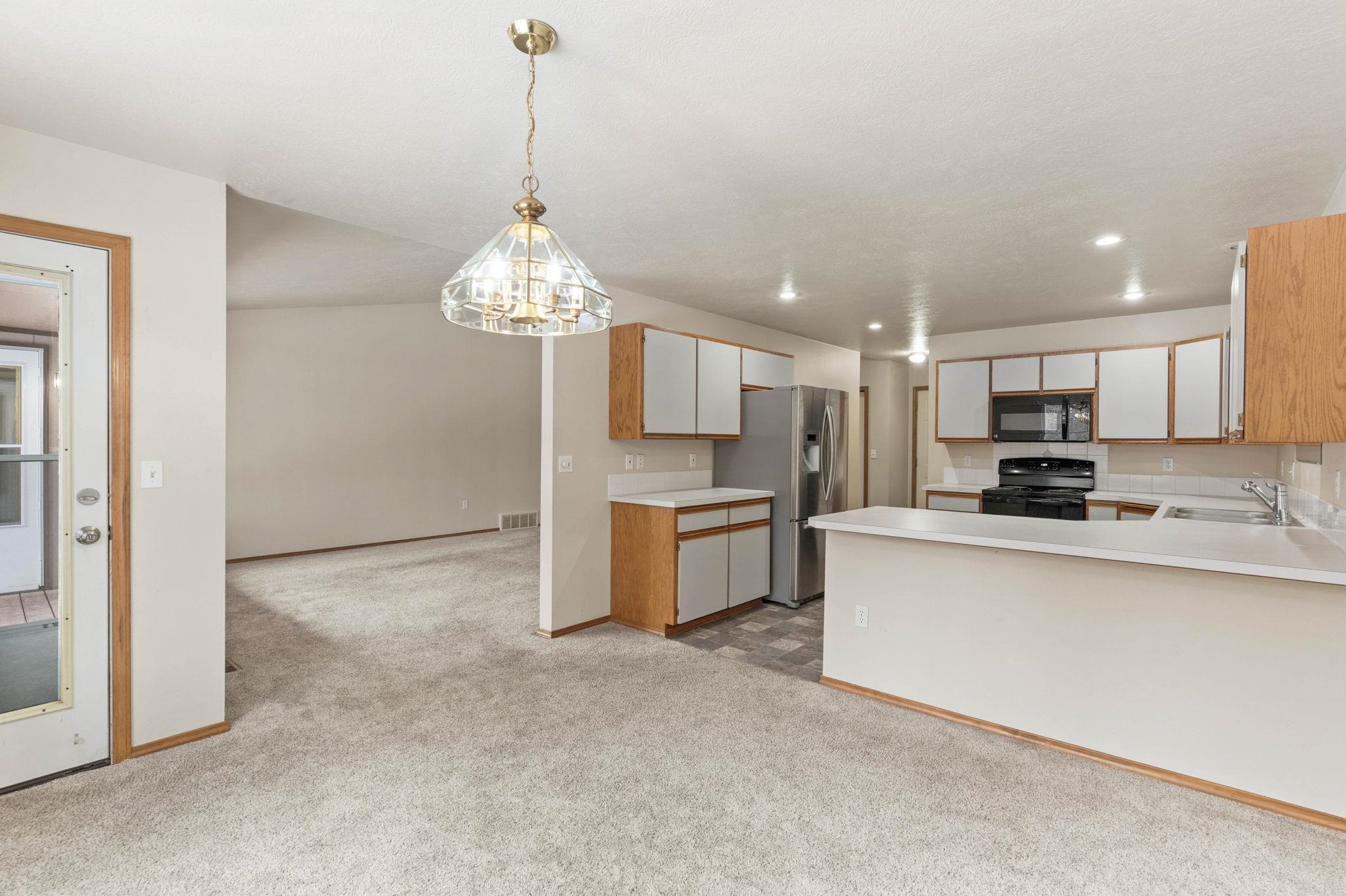 50 East Hastings Road Spokane, WA 99218 - Photo 4 of 41