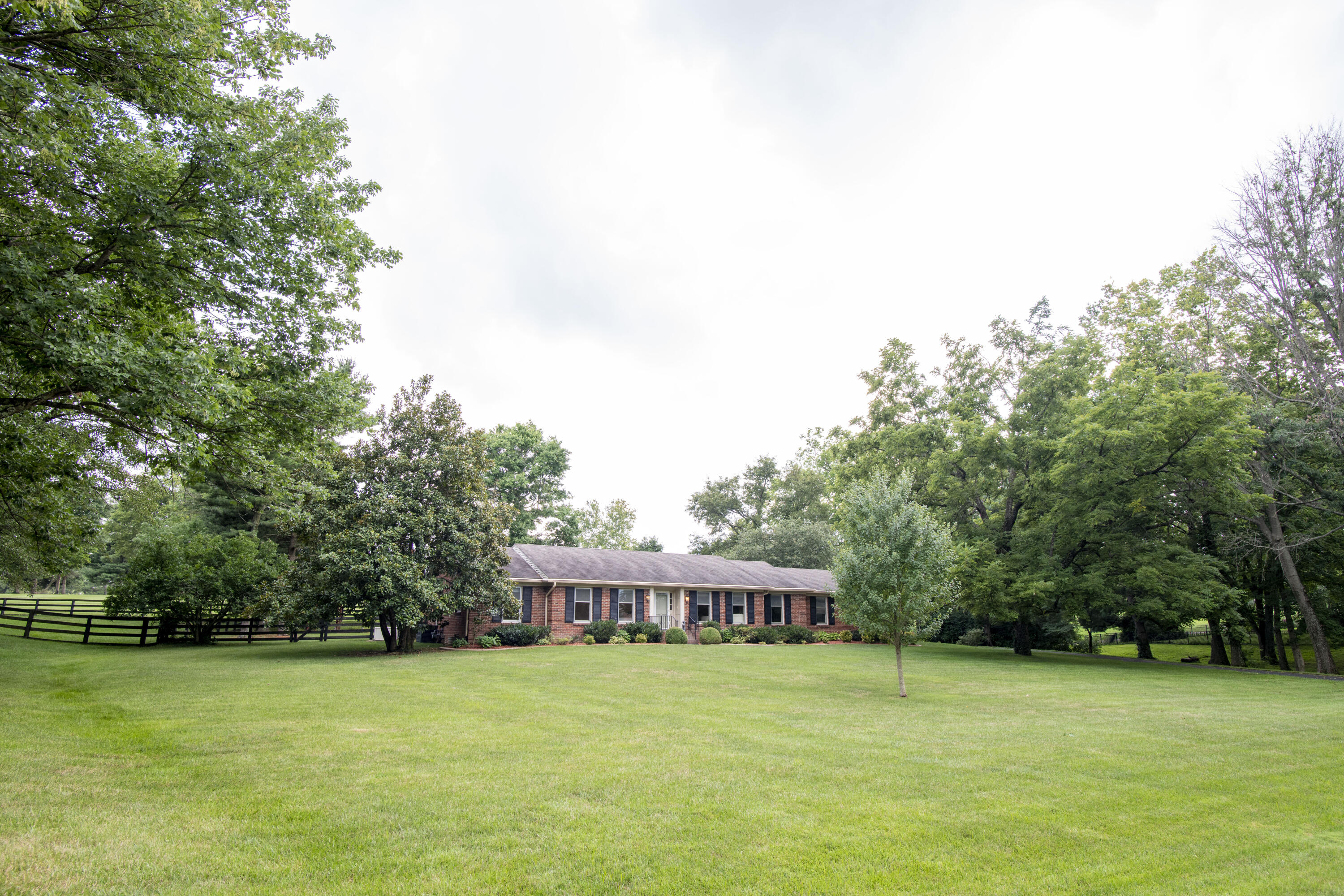 1692 Bahama Road Lexington, KY 40509 - Photo 19 of 71 Bahama__67