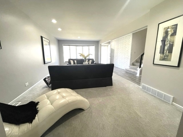 1958 McCraren Road Highland Park, IL 60035 - Photo 5 of 23 a living room with furniture and window