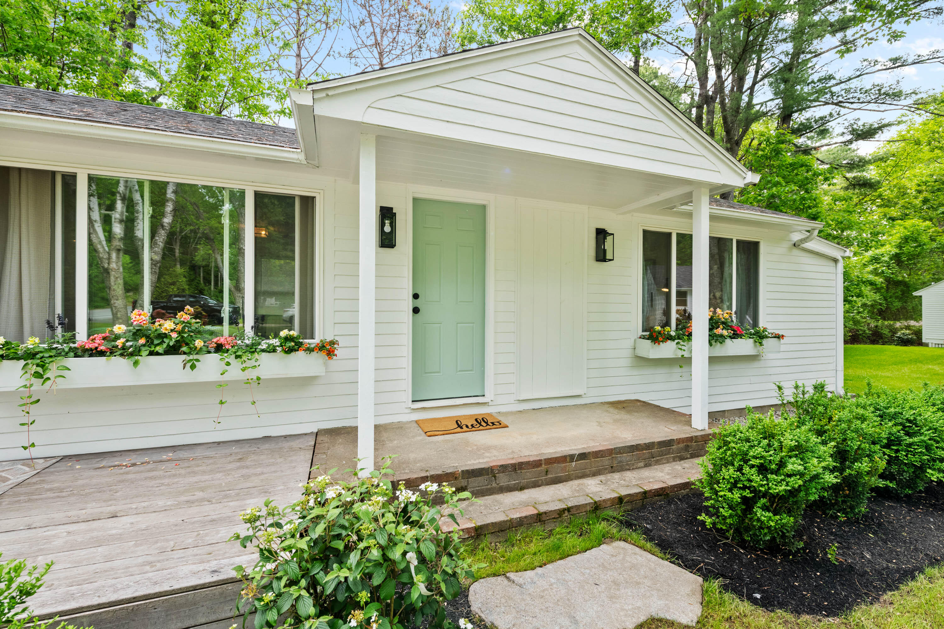 11 Wildes District Road Kennebunkport, ME 04046 - Photo 5 of 51 11 Wildes District Road kennebunk pic#5