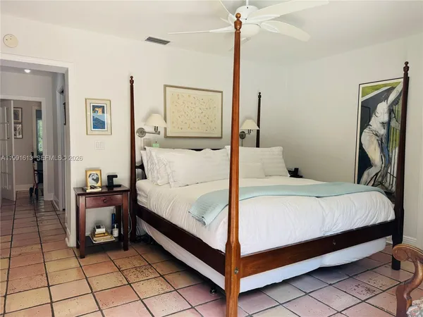 $3,275,000 | 204 Westwood Drive, Key Biscayne, FL 33149