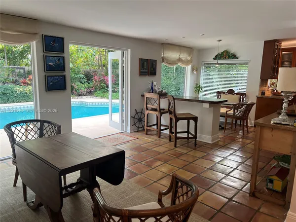 $3,275,000 | 204 Westwood Drive, Key Biscayne, FL 33149