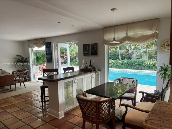 $3,275,000 | 204 Westwood Drive, Key Biscayne, FL 33149
