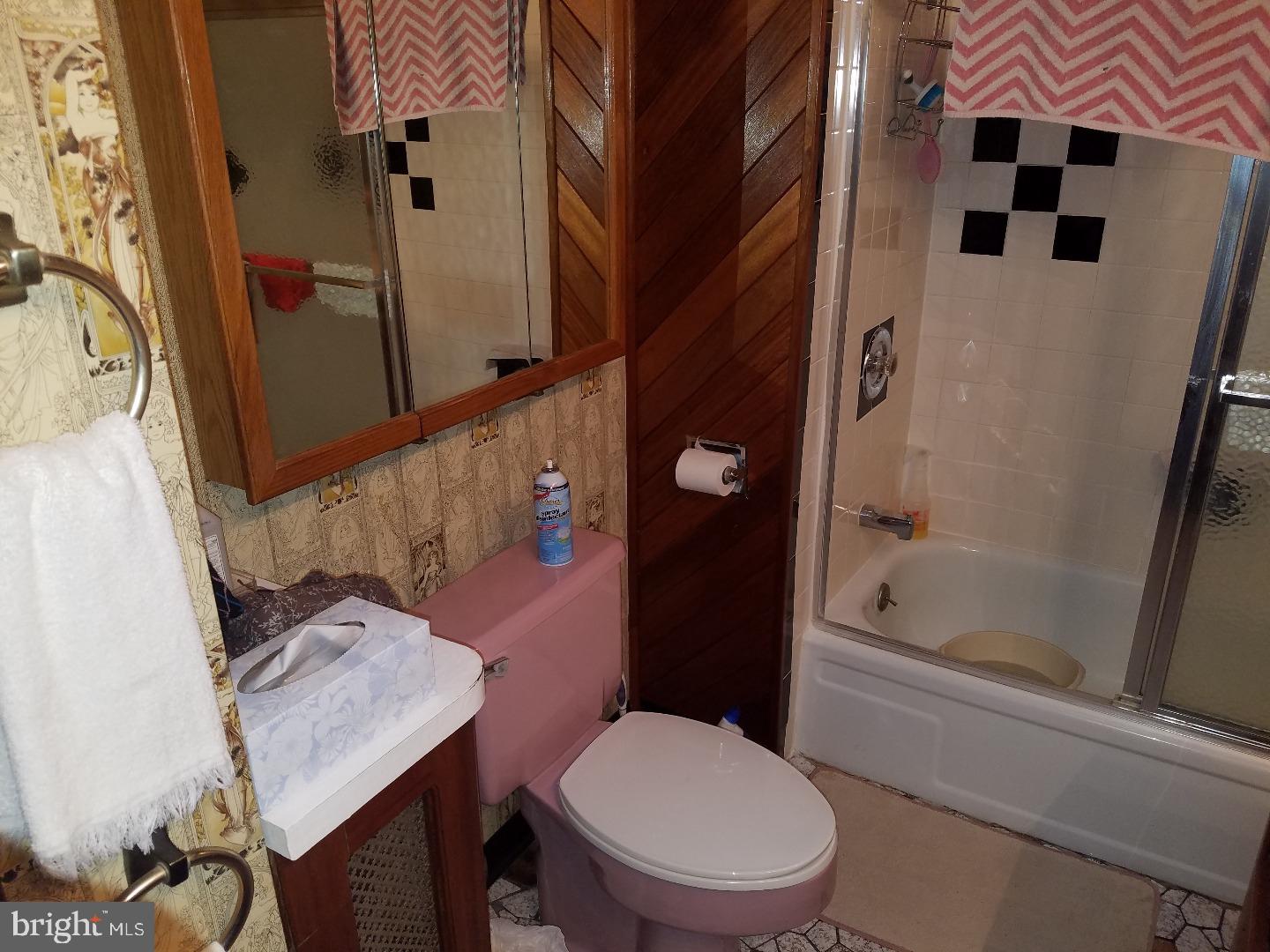 1233 Atwood Road Philadelphia, PA 19151 - Photo 14 of 24 Gallery Image 14