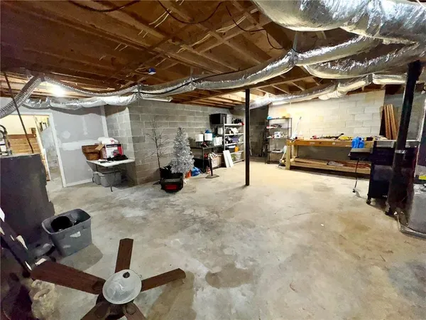 a view of a garage with stuff