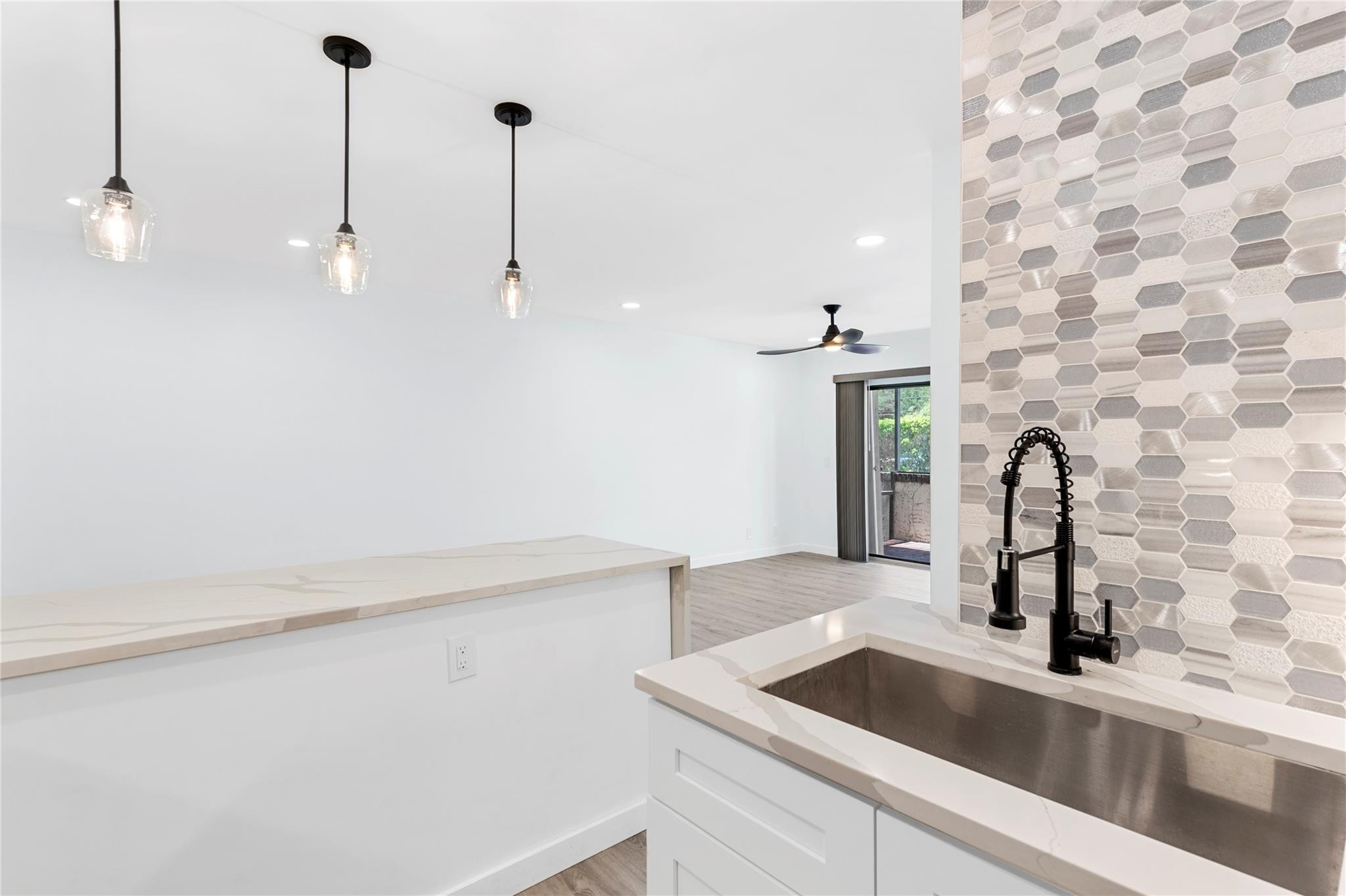 825 Northwest 13th Street, Unit 101 Boca Raton, FL 33486 - Photo 5 of 18 Photo 5