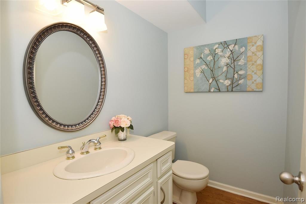 1069 Springwood Lane Rochester Hills, MI 48309 - Photo 18 of 37