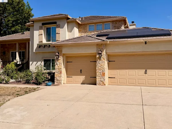 $2,999,000 | 3119 Castle Canyon Way, San Jose, CA 95135