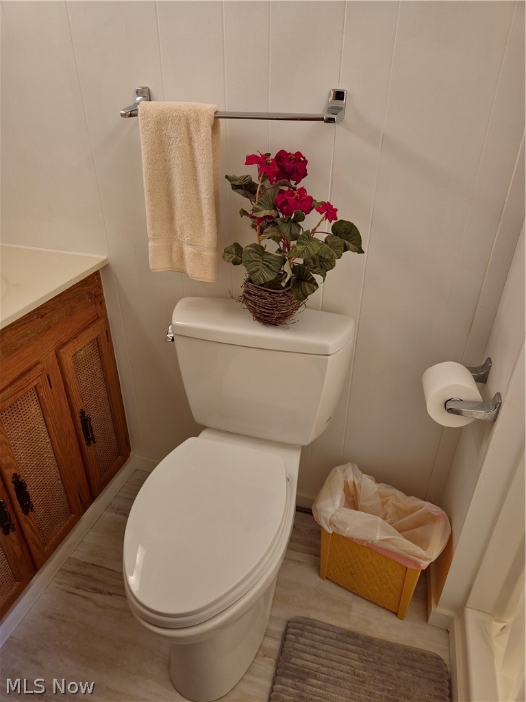 39195 Johnnycake Ridge Road Willoughby, OH 44094 - Photo 17 of 22 Lower Level full bathroom with shower