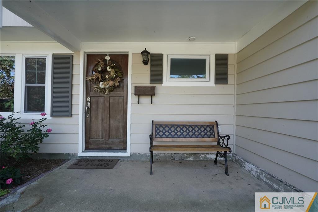 97 Rieder Road Spotswood, NJ 08884 - Photo 5 of 37