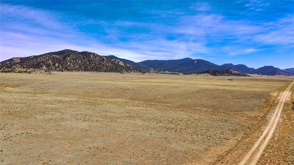 4496 Mesa Road Hartsel, CO 80449 - Photo 8 of 16 a view of an ocean in a lake