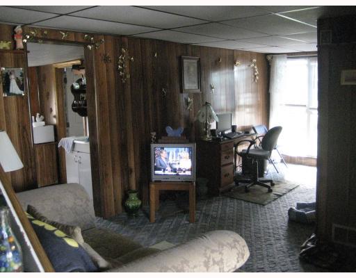 114 Bucklick Road Uniontown, PA 15401 - Photo 8 of 13 Den/Family/Great Room.