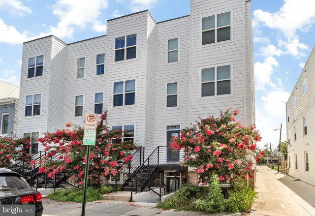 $649,999 | 719 18th Street Northeast, Unit 7191, Washington, DC 20002