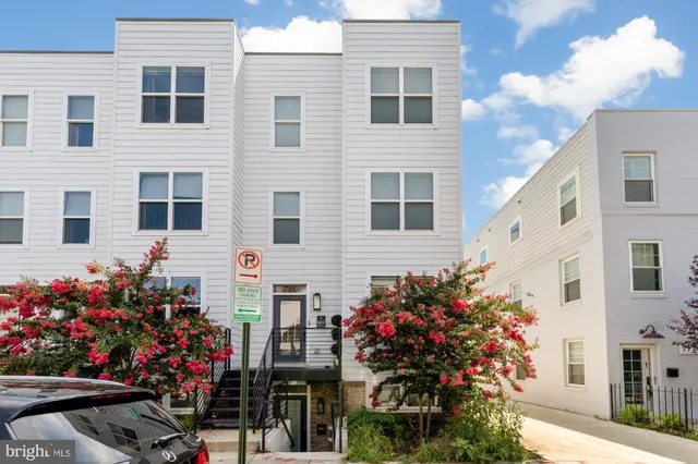 $649,999 | 719 18th Street Northeast, Unit 7191, Washington, DC 20002